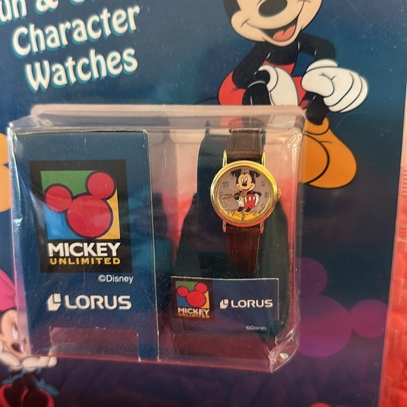 New in Package Vintage Lorus Disney Mickey Mouse Character Watch